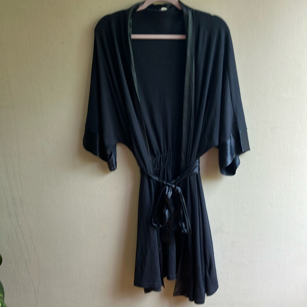 PJ Harlow Shala Kimono Robe Shawl Collar Size M L Black Ribbed Knit Satin Belt